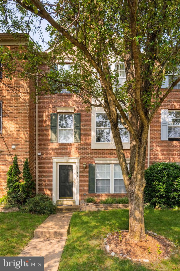 1339 ARGALL PL, ALEXANDRIA, Virginia 22314, 3 Bedrooms Bedrooms, ,2 BathroomsBathrooms,Residential,For sale,1339 ARGALL PL,VAAX2045690 MLS # VAAX2045690