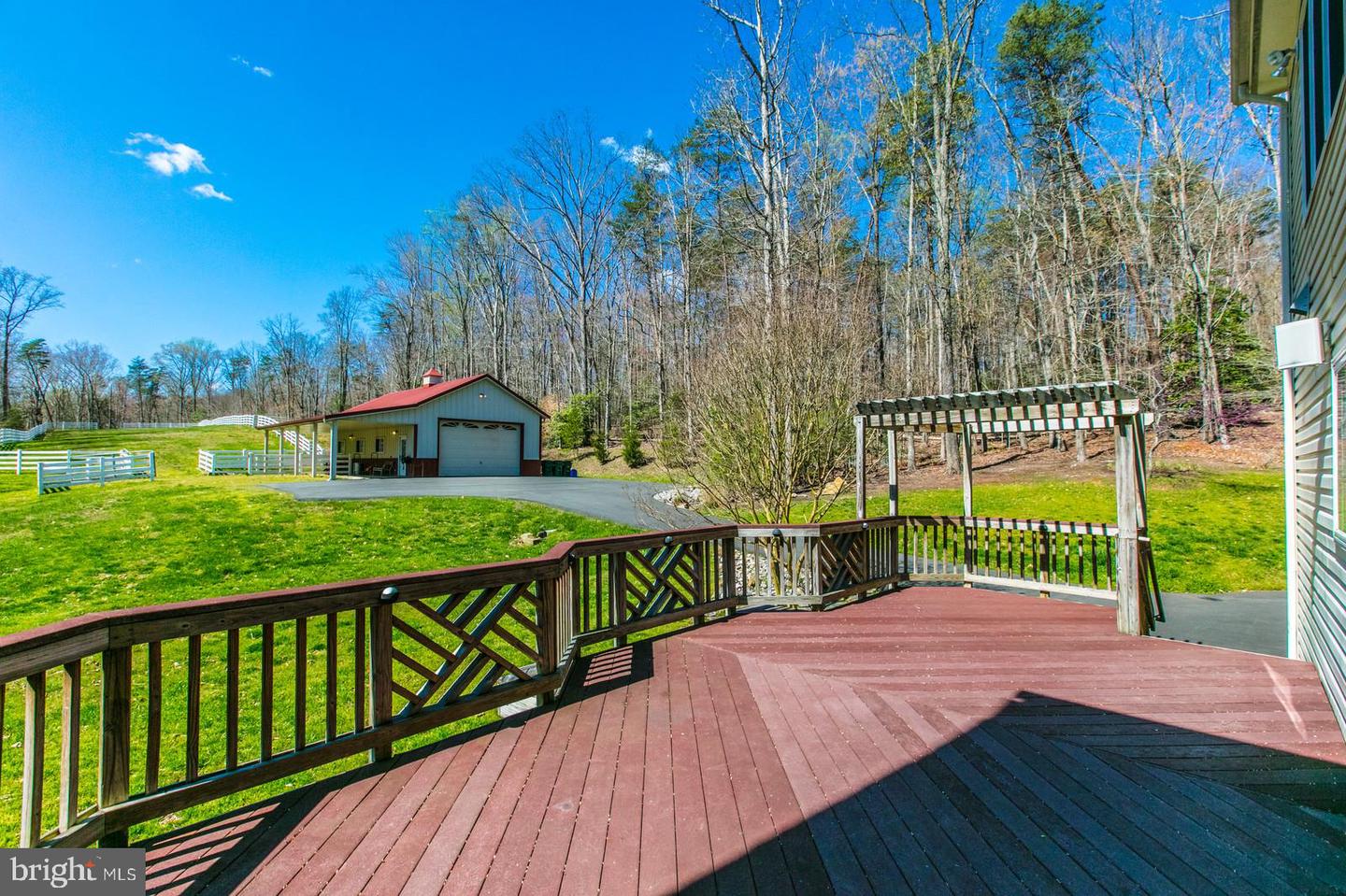 8138 RONDELAY LN, FAIRFAX STATION, Virginia 22039, 5 Bedrooms Bedrooms, ,4 BathroomsBathrooms,Residential,For sale,8138 RONDELAY LN,VAFX2244122 MLS # VAFX2244122