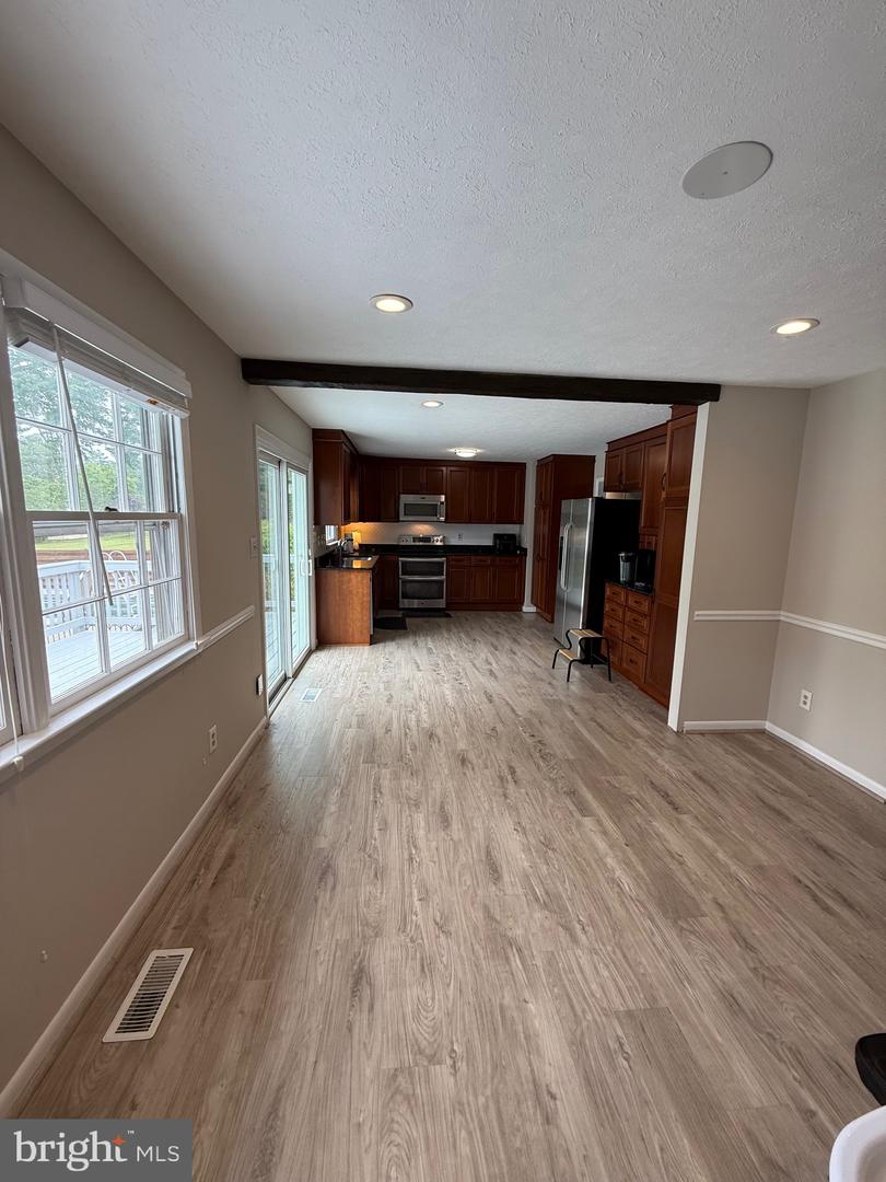 6802 GRAYS MILL RD, WARRENTON, Virginia 20187, 4 Bedrooms Bedrooms, 13 Rooms Rooms,4 BathroomsBathrooms,Residential,For sale,6802 GRAYS MILL RD,VAFQ2016852 MLS # VAFQ2016852