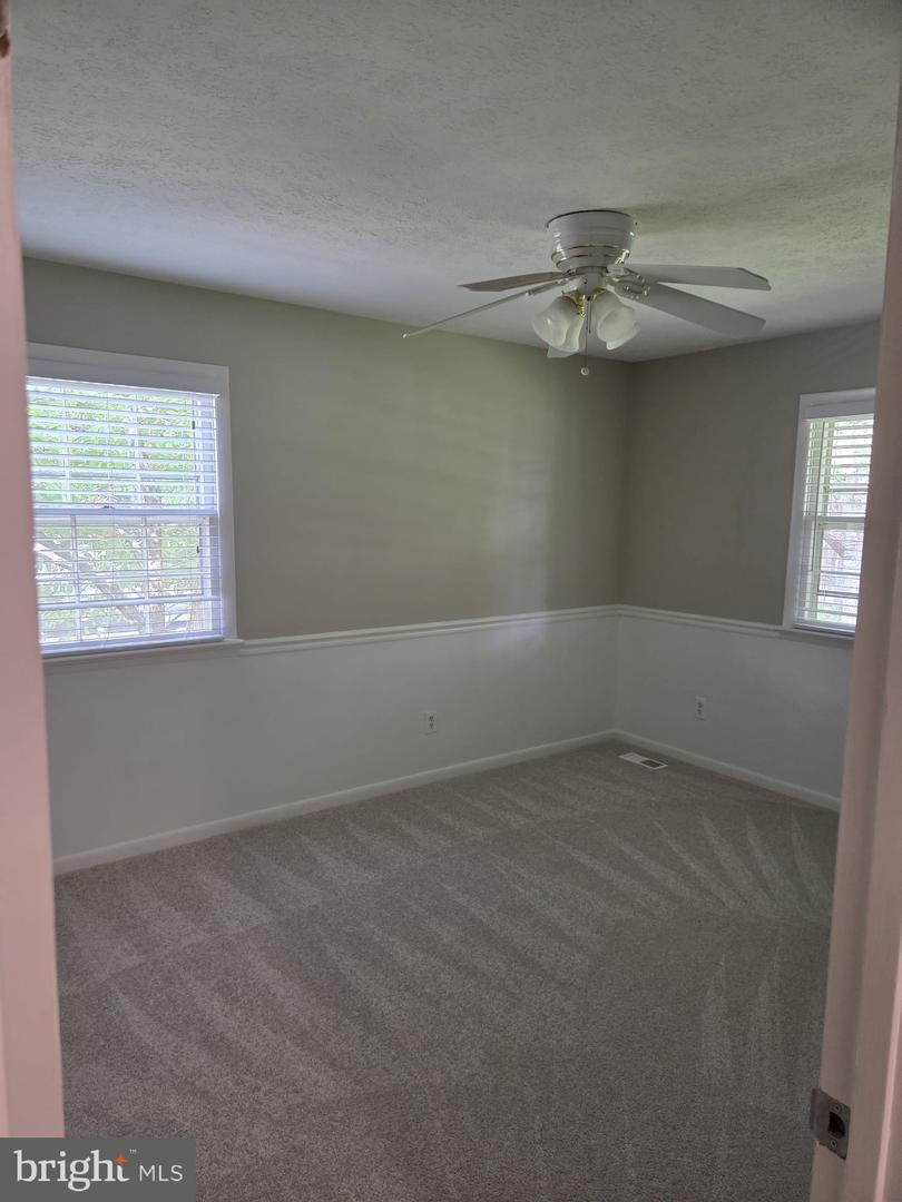 6802 GRAYS MILL RD, WARRENTON, Virginia 20187, 4 Bedrooms Bedrooms, 13 Rooms Rooms,4 BathroomsBathrooms,Residential,For sale,6802 GRAYS MILL RD,VAFQ2016852 MLS # VAFQ2016852