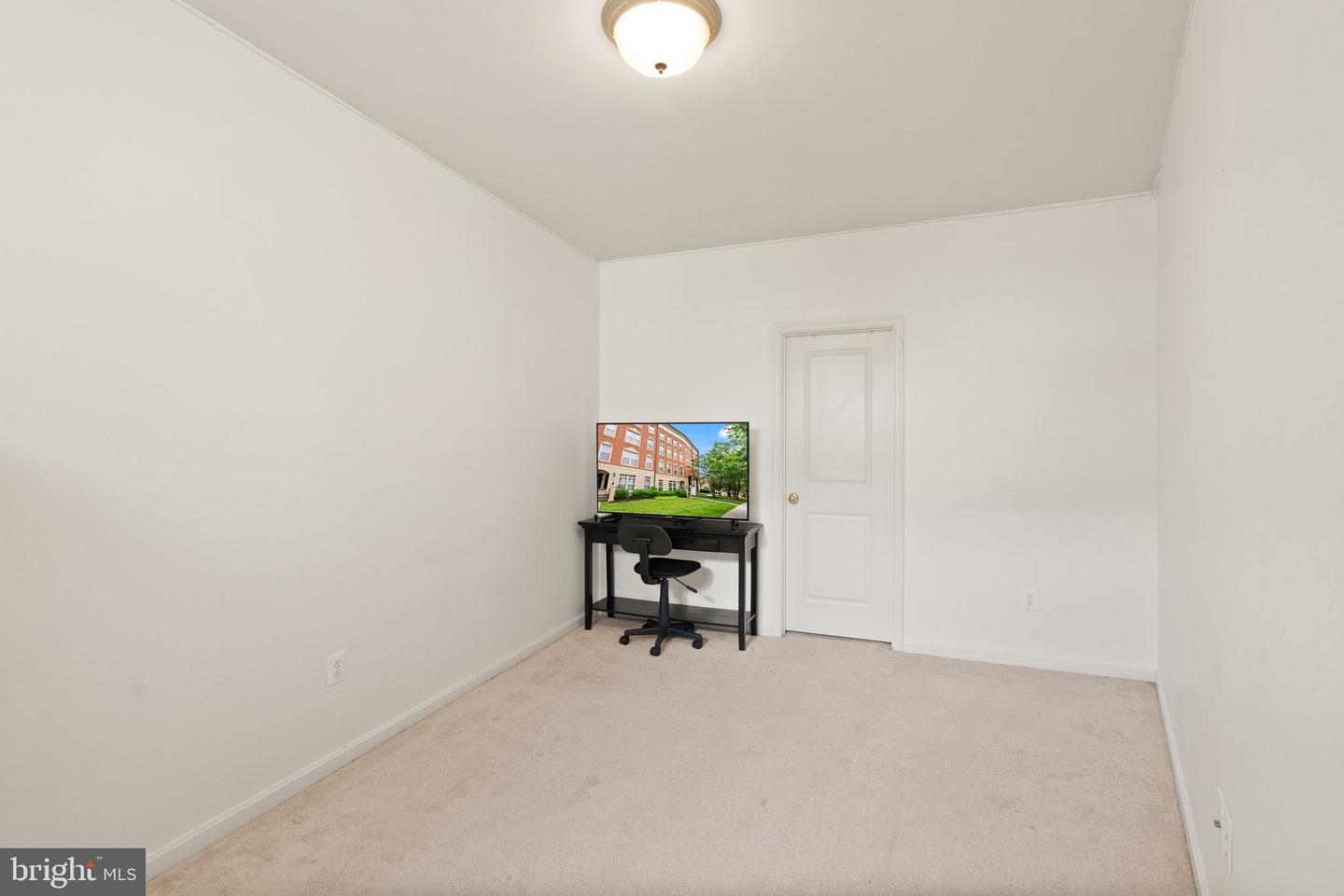 7921 CRESCENT PARK DR, GAINESVILLE, Virginia 20155, 2 Bedrooms Bedrooms, ,2 BathroomsBathrooms,Residential,For sale,7921 CRESCENT PARK DR,VAPW2095882 MLS # VAPW2095882