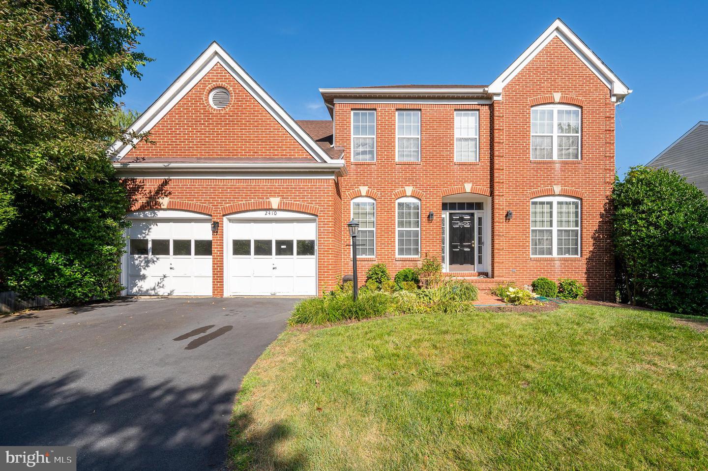 2410 DAKOTA LAKES DR, HERNDON, Virginia 20171, 5 Bedrooms Bedrooms, ,3 BathroomsBathrooms,Residential,For sale,2410 DAKOTA LAKES DR,VAFX2244472 MLS # VAFX2244472