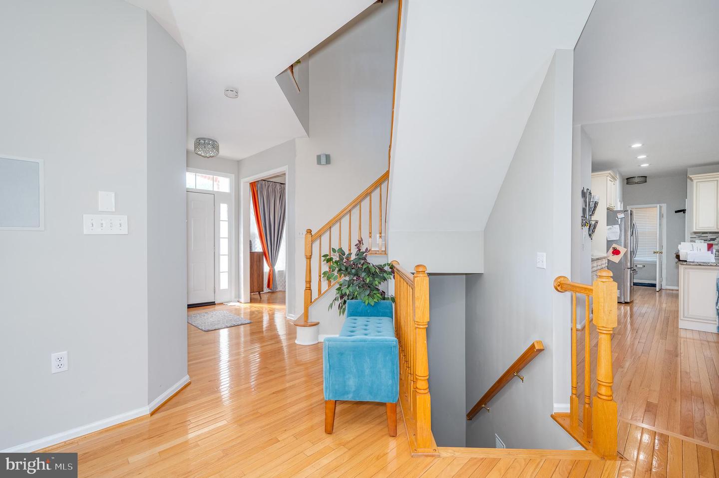 2410 DAKOTA LAKES DR, HERNDON, Virginia 20171, 5 Bedrooms Bedrooms, ,3 BathroomsBathrooms,Residential,For sale,2410 DAKOTA LAKES DR,VAFX2244472 MLS # VAFX2244472