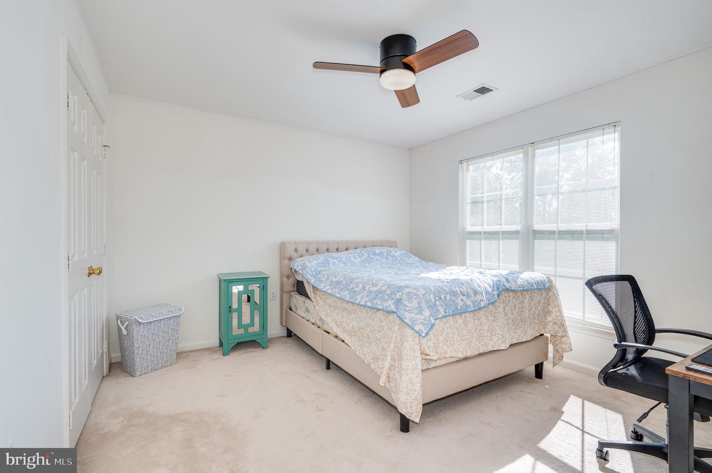 2410 DAKOTA LAKES DR, HERNDON, Virginia 20171, 5 Bedrooms Bedrooms, ,3 BathroomsBathrooms,Residential,For sale,2410 DAKOTA LAKES DR,VAFX2244472 MLS # VAFX2244472