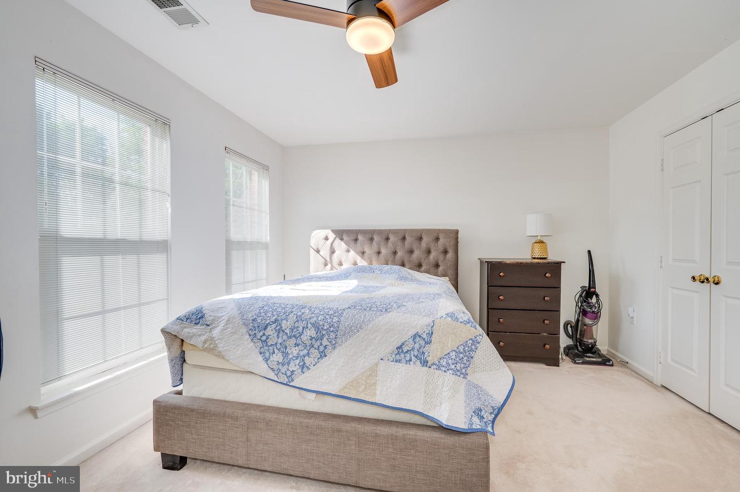 2410 DAKOTA LAKES DR, HERNDON, Virginia 20171, 5 Bedrooms Bedrooms, ,3 BathroomsBathrooms,Residential,For sale,2410 DAKOTA LAKES DR,VAFX2244472 MLS # VAFX2244472