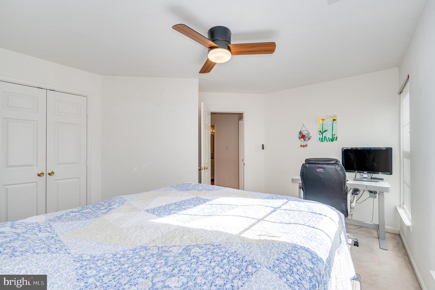 2410 DAKOTA LAKES DR, HERNDON, Virginia 20171, 5 Bedrooms Bedrooms, ,3 BathroomsBathrooms,Residential,For sale,2410 DAKOTA LAKES DR,VAFX2244472 MLS # VAFX2244472