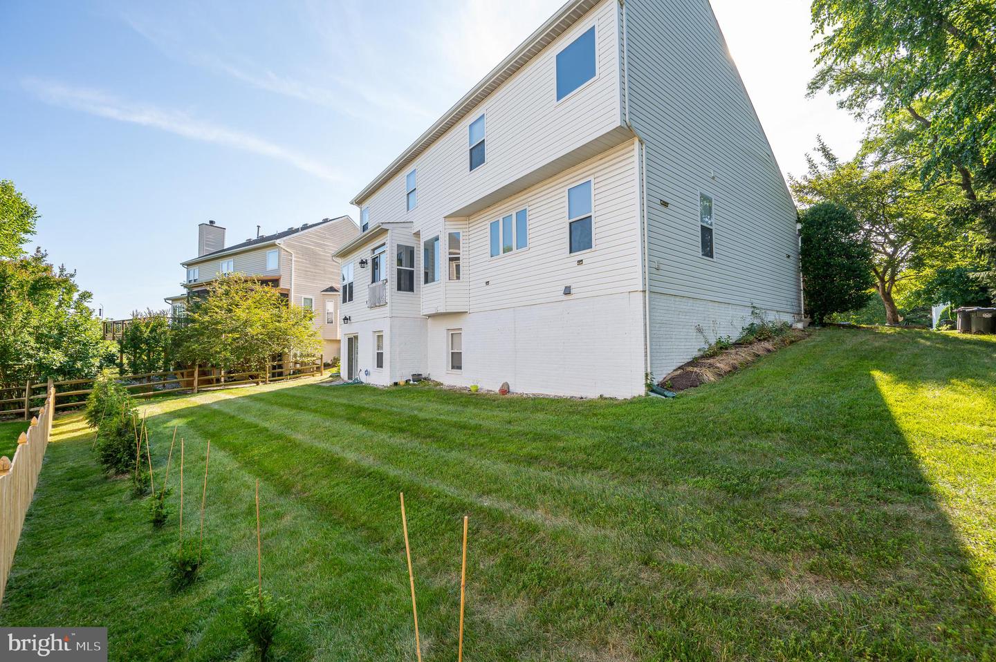 2410 DAKOTA LAKES DR, HERNDON, Virginia 20171, 5 Bedrooms Bedrooms, ,3 BathroomsBathrooms,Residential,For sale,2410 DAKOTA LAKES DR,VAFX2244472 MLS # VAFX2244472
