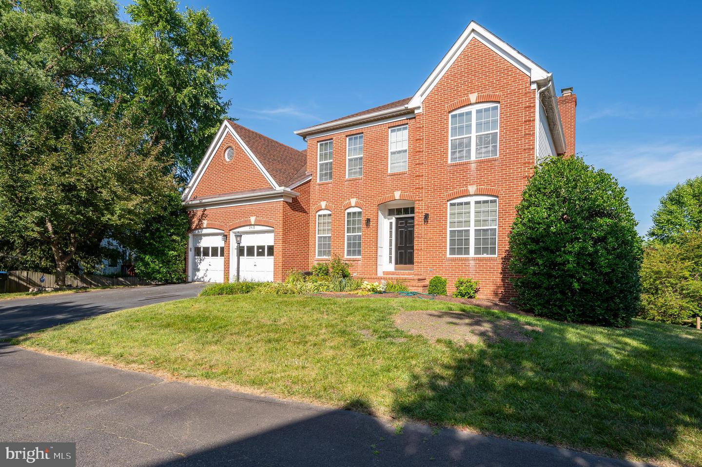 2410 DAKOTA LAKES DR, HERNDON, Virginia 20171, 5 Bedrooms Bedrooms, ,3 BathroomsBathrooms,Residential,For sale,2410 DAKOTA LAKES DR,VAFX2244472 MLS # VAFX2244472