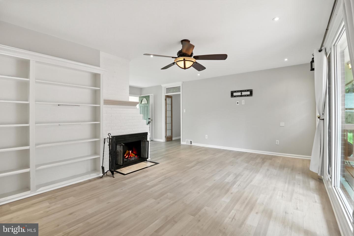 7209 HALIFAX PL, SPRINGFIELD, Virginia 22150, 3 Bedrooms Bedrooms, ,1 BathroomBathrooms,Residential,For sale,7209 HALIFAX PL,VAFX2245220 MLS # VAFX2245220