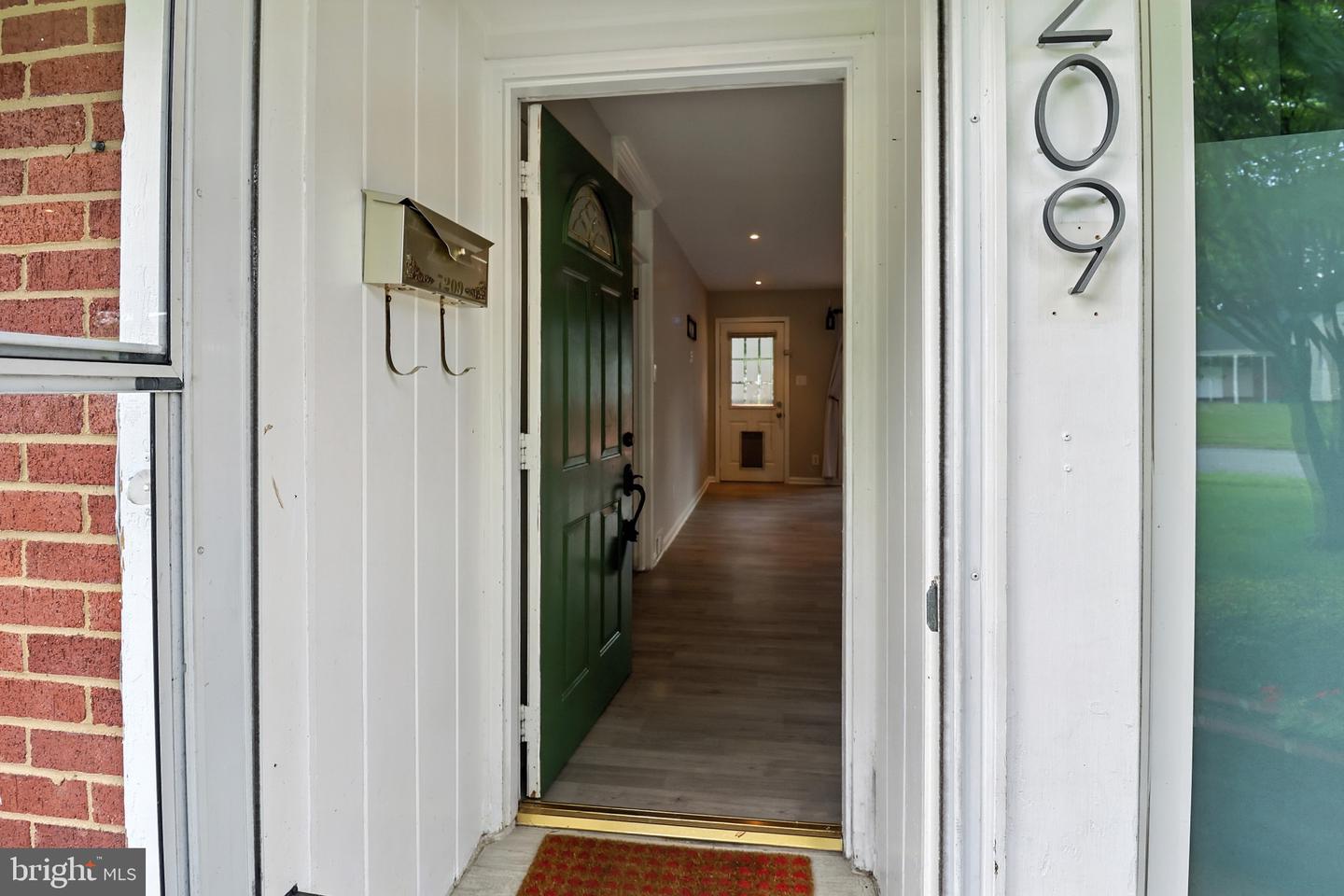 7209 HALIFAX PL, SPRINGFIELD, Virginia 22150, 3 Bedrooms Bedrooms, ,1 BathroomBathrooms,Residential,For sale,7209 HALIFAX PL,VAFX2245220 MLS # VAFX2245220