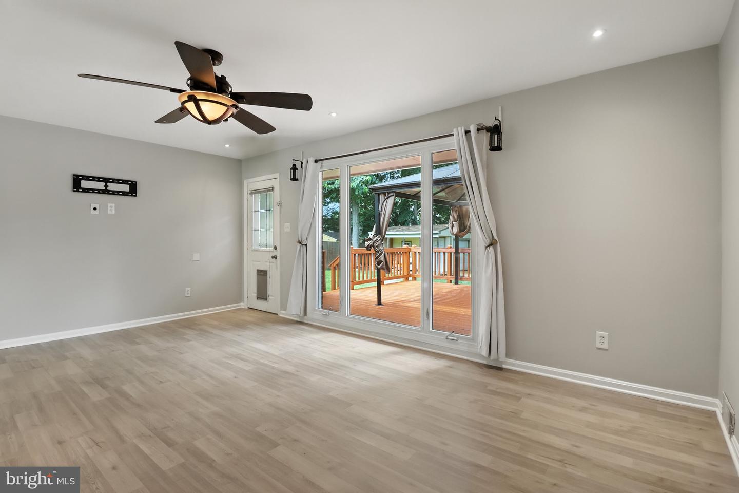 7209 HALIFAX PL, SPRINGFIELD, Virginia 22150, 3 Bedrooms Bedrooms, ,1 BathroomBathrooms,Residential,For sale,7209 HALIFAX PL,VAFX2245220 MLS # VAFX2245220
