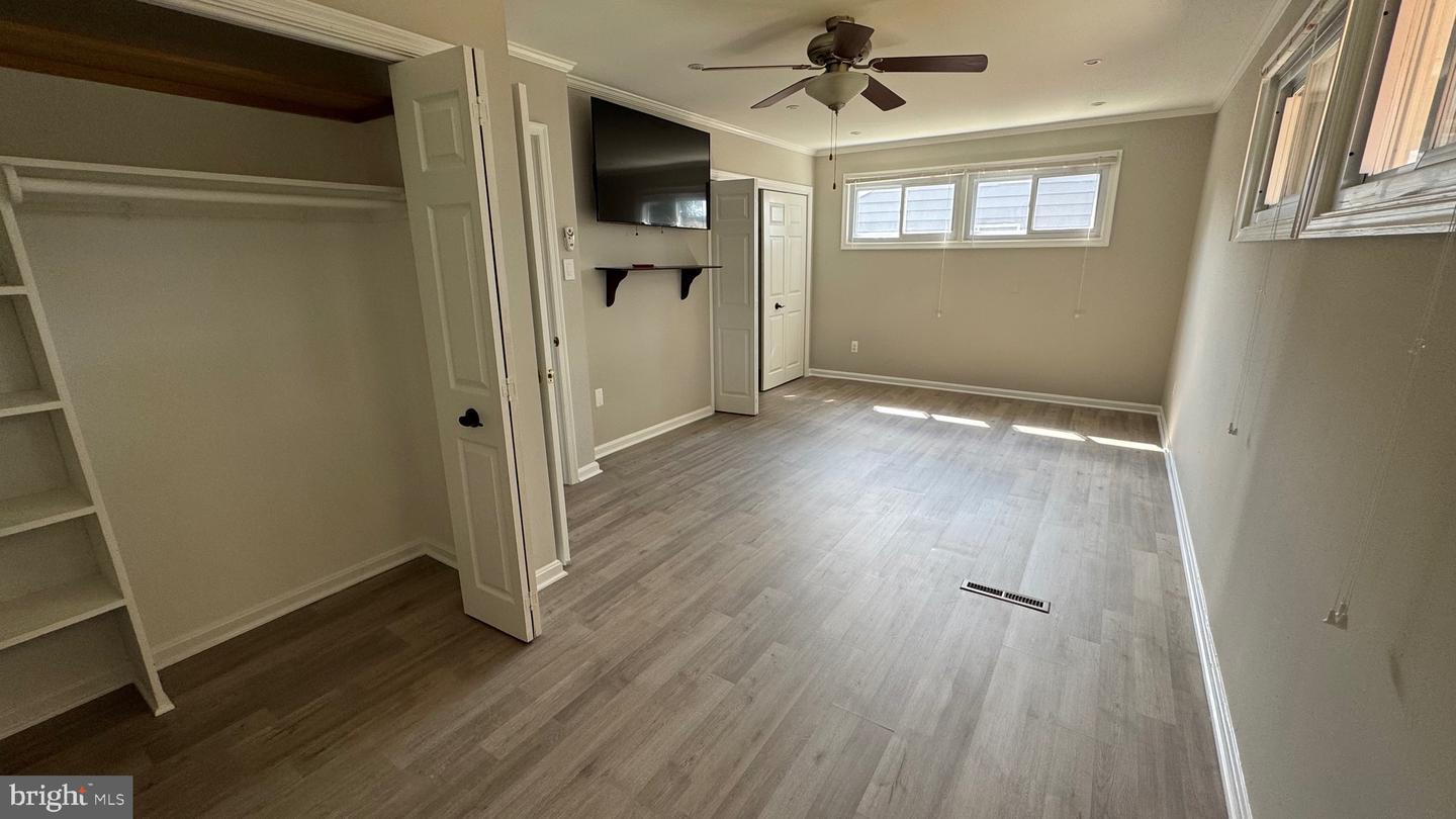 7209 HALIFAX PL, SPRINGFIELD, Virginia 22150, 3 Bedrooms Bedrooms, ,1 BathroomBathrooms,Residential,For sale,7209 HALIFAX PL,VAFX2245220 MLS # VAFX2245220