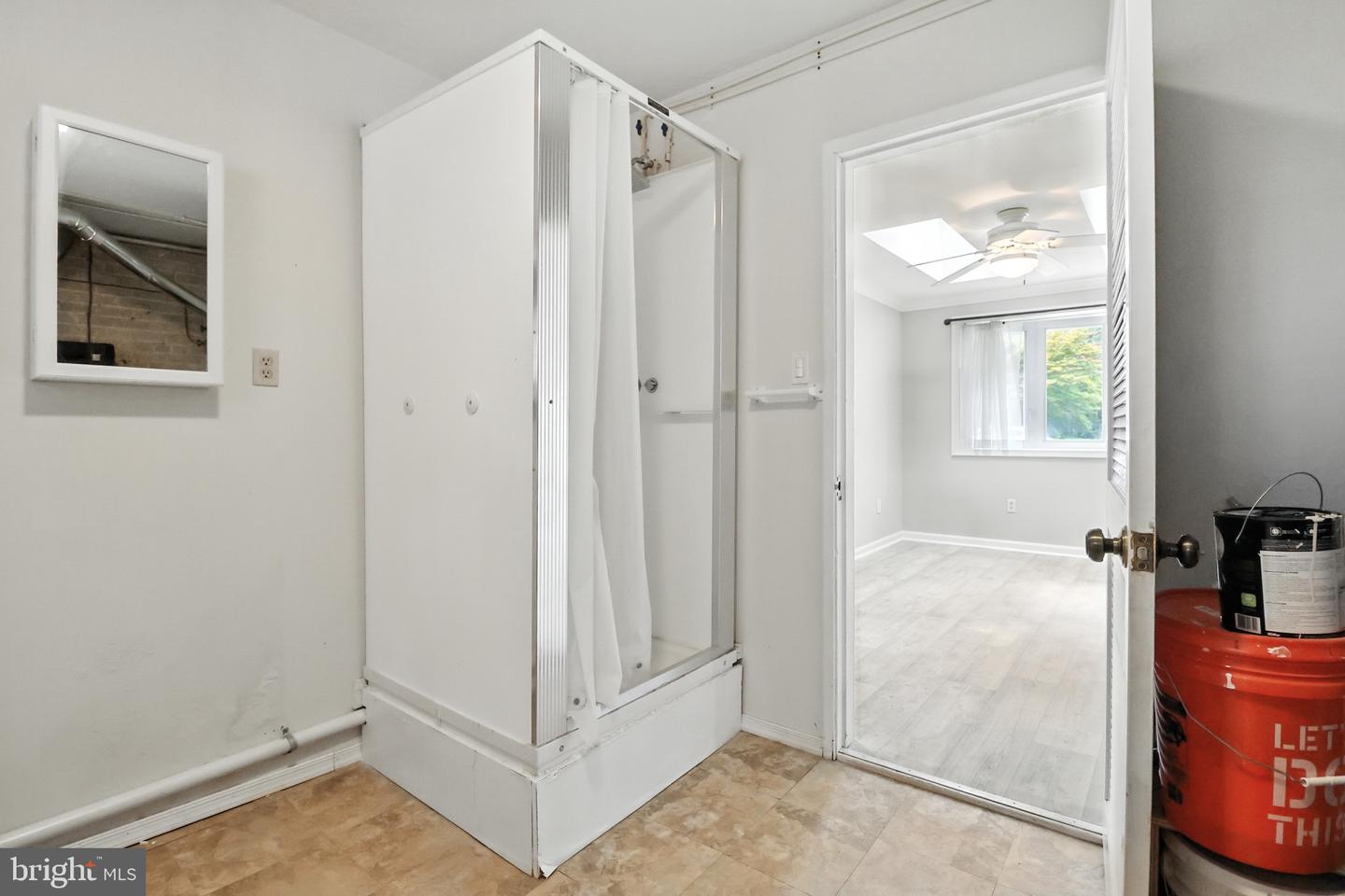 7209 HALIFAX PL, SPRINGFIELD, Virginia 22150, 3 Bedrooms Bedrooms, ,1 BathroomBathrooms,Residential,For sale,7209 HALIFAX PL,VAFX2245220 MLS # VAFX2245220