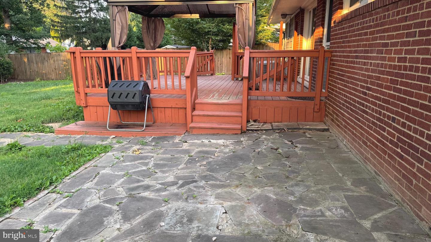 7209 HALIFAX PL, SPRINGFIELD, Virginia 22150, 3 Bedrooms Bedrooms, ,1 BathroomBathrooms,Residential,For sale,7209 HALIFAX PL,VAFX2245220 MLS # VAFX2245220