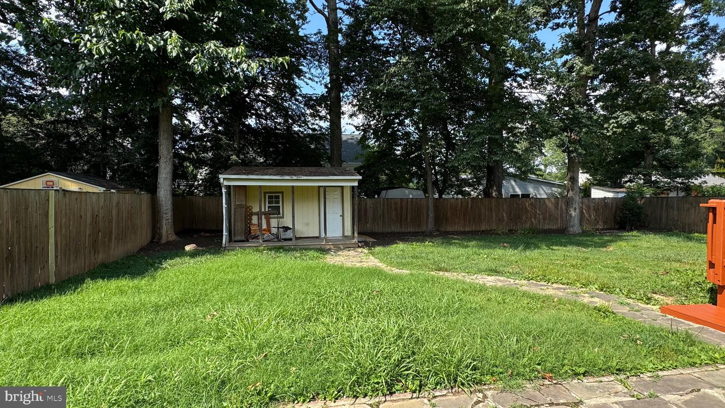 7209 HALIFAX PL, SPRINGFIELD, Virginia 22150, 3 Bedrooms Bedrooms, ,1 BathroomBathrooms,Residential,For sale,7209 HALIFAX PL,VAFX2245220 MLS # VAFX2245220