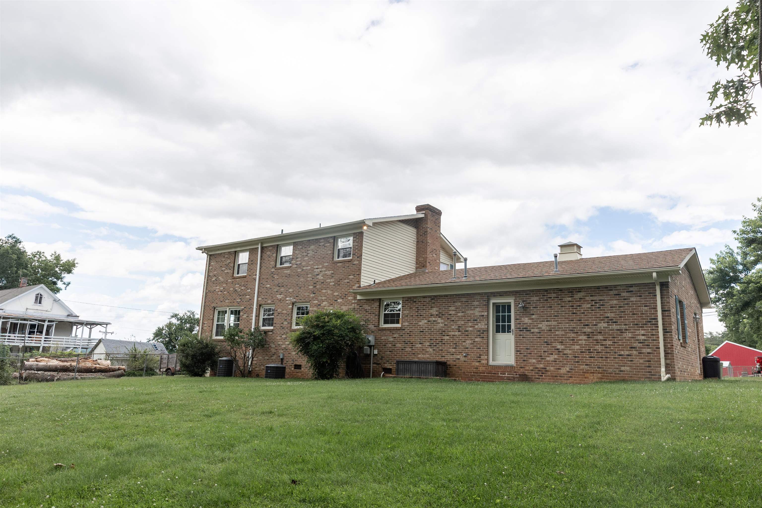 1014 E 22ND ST, BUENA VISTA, Virginia 24416, 3 Bedrooms Bedrooms, ,2 BathroomsBathrooms,Residential,1014 E 22ND ST,666451 MLS # 666451