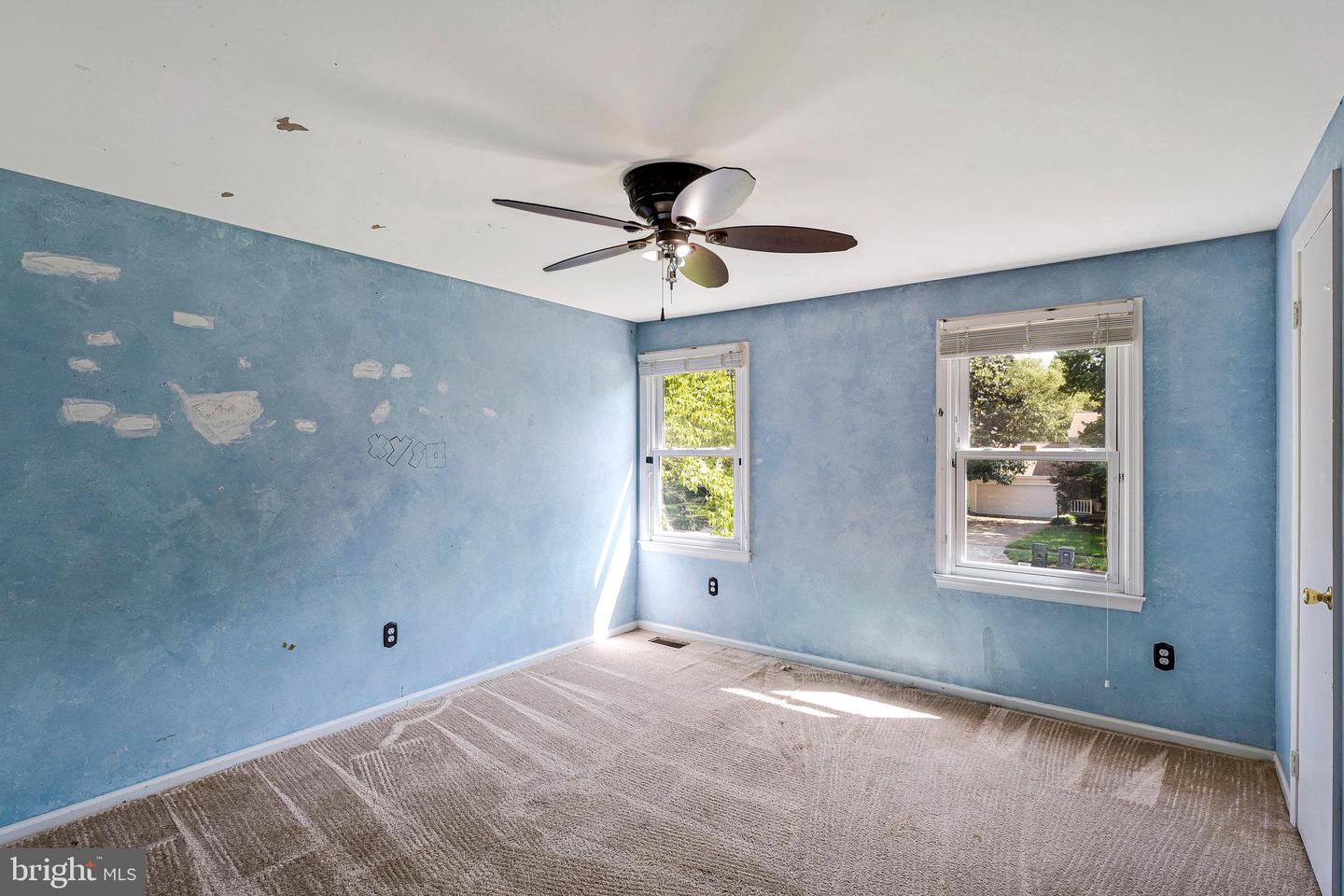 6218 HIDDEN CANYON RD, CENTREVILLE, Virginia 20120, 3 Bedrooms Bedrooms, ,3 BathroomsBathrooms,Residential,For sale,6218 HIDDEN CANYON RD,VAFX2247070 MLS # VAFX2247070