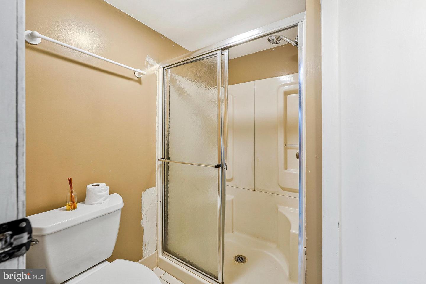 6218 HIDDEN CANYON RD, CENTREVILLE, Virginia 20120, 3 Bedrooms Bedrooms, ,3 BathroomsBathrooms,Residential,For sale,6218 HIDDEN CANYON RD,VAFX2247070 MLS # VAFX2247070