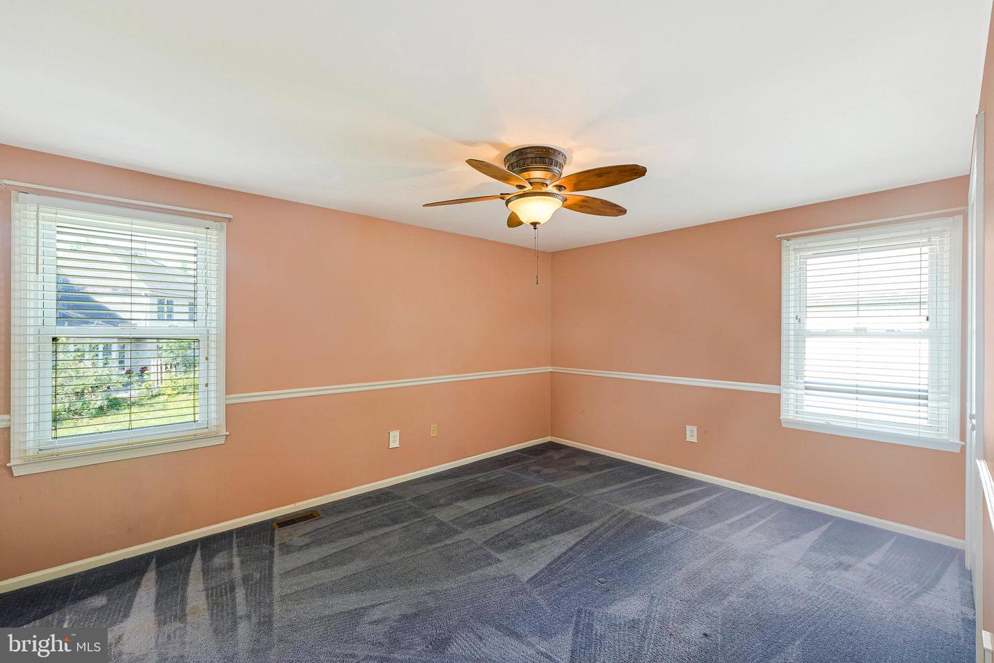 6218 HIDDEN CANYON RD, CENTREVILLE, Virginia 20120, 3 Bedrooms Bedrooms, ,3 BathroomsBathrooms,Residential,For sale,6218 HIDDEN CANYON RD,VAFX2247070 MLS # VAFX2247070