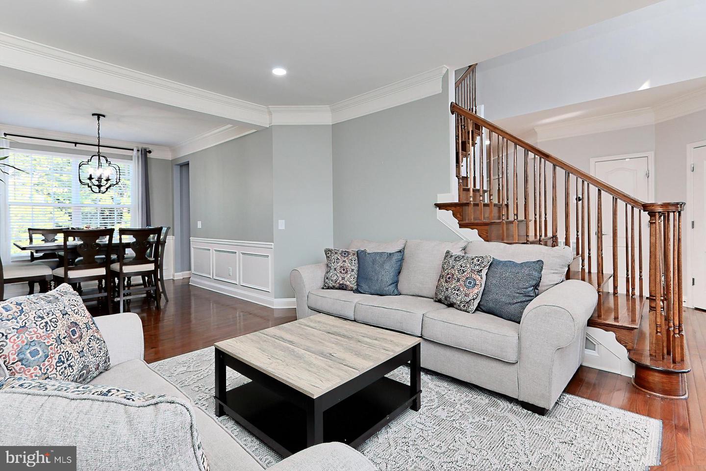 43240 HEAVENLY CIR, LEESBURG, Virginia 20176, 5 Bedrooms Bedrooms, ,3 BathroomsBathrooms,Residential,For sale,43240 HEAVENLY CIR,VALO2099588 MLS # VALO2099588