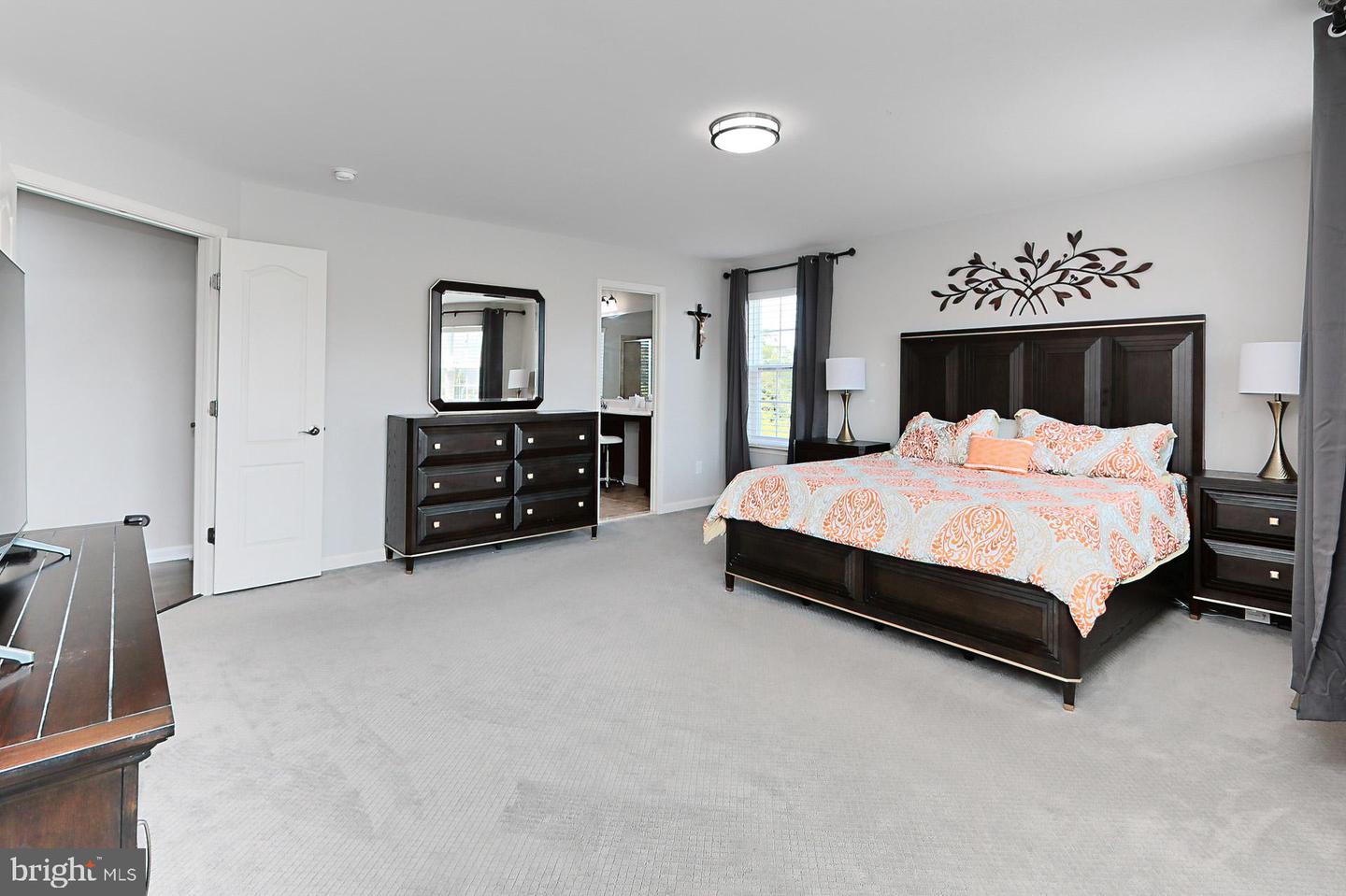 43240 HEAVENLY CIR, LEESBURG, Virginia 20176, 5 Bedrooms Bedrooms, ,3 BathroomsBathrooms,Residential,For sale,43240 HEAVENLY CIR,VALO2099588 MLS # VALO2099588