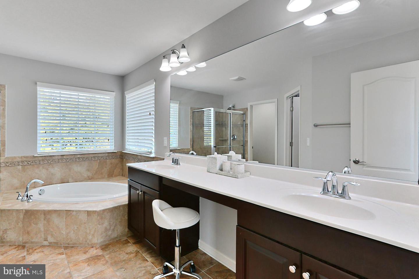 43240 HEAVENLY CIR, LEESBURG, Virginia 20176, 5 Bedrooms Bedrooms, ,3 BathroomsBathrooms,Residential,For sale,43240 HEAVENLY CIR,VALO2099588 MLS # VALO2099588