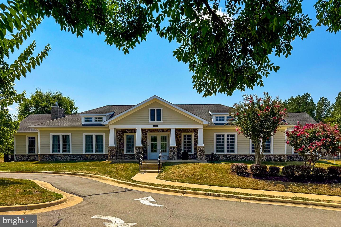 43240 HEAVENLY CIR, LEESBURG, Virginia 20176, 5 Bedrooms Bedrooms, ,3 BathroomsBathrooms,Residential,For sale,43240 HEAVENLY CIR,VALO2099588 MLS # VALO2099588