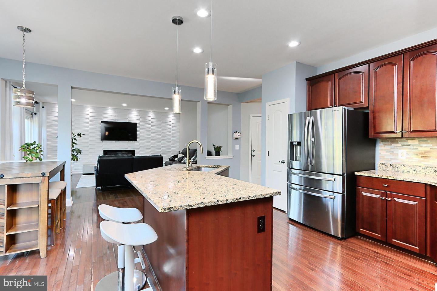 43240 HEAVENLY CIR, LEESBURG, Virginia 20176, 5 Bedrooms Bedrooms, ,3 BathroomsBathrooms,Residential,For sale,43240 HEAVENLY CIR,VALO2099588 MLS # VALO2099588