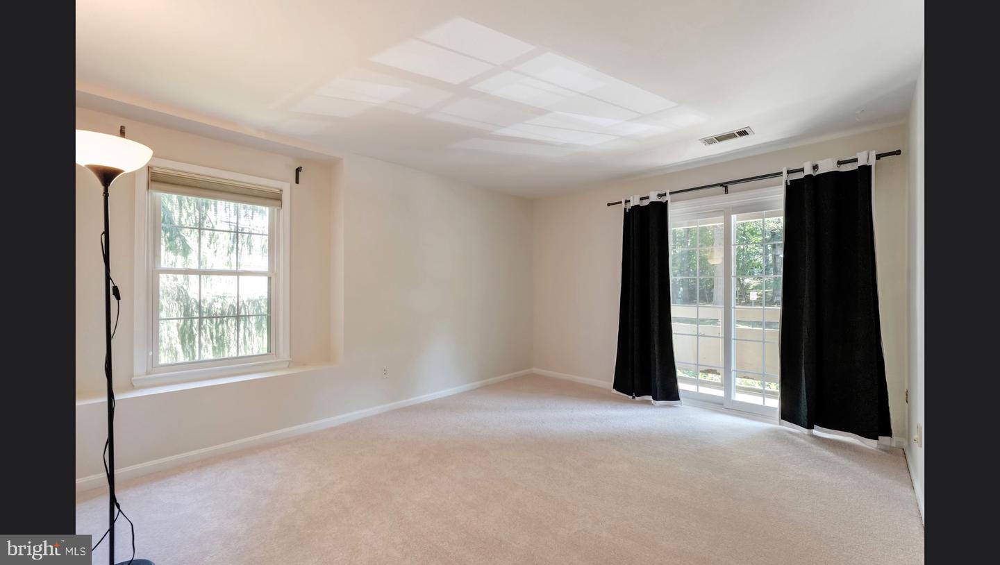 11709-H KARBON HILL CT #609A, RESTON, Virginia 20191, 2 Bedrooms Bedrooms, ,2 BathroomsBathrooms,Residential,For sale,11709-H KARBON HILL CT #609A,VAFX2247838 MLS # VAFX2247838