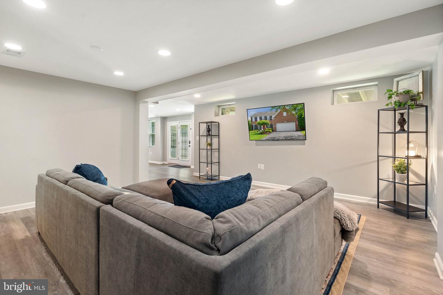 236 PRESTON DR, WARRENTON, Virginia 20186, 6 Bedrooms Bedrooms, ,3 BathroomsBathrooms,Residential,For sale,236 PRESTON DR,VAFQ2017074 MLS # VAFQ2017074