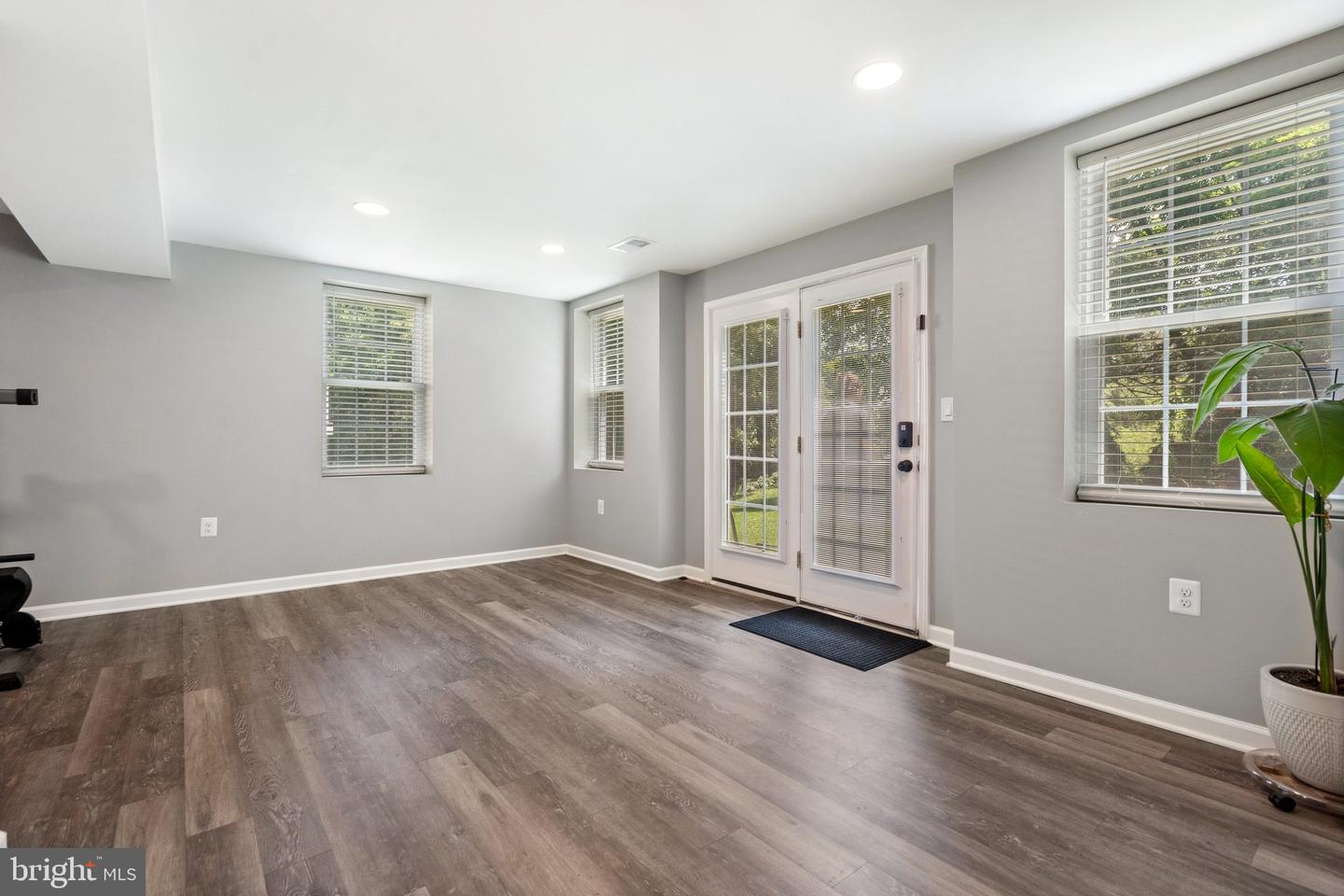 236 PRESTON DR, WARRENTON, Virginia 20186, 6 Bedrooms Bedrooms, ,3 BathroomsBathrooms,Residential,For sale,236 PRESTON DR,VAFQ2017074 MLS # VAFQ2017074