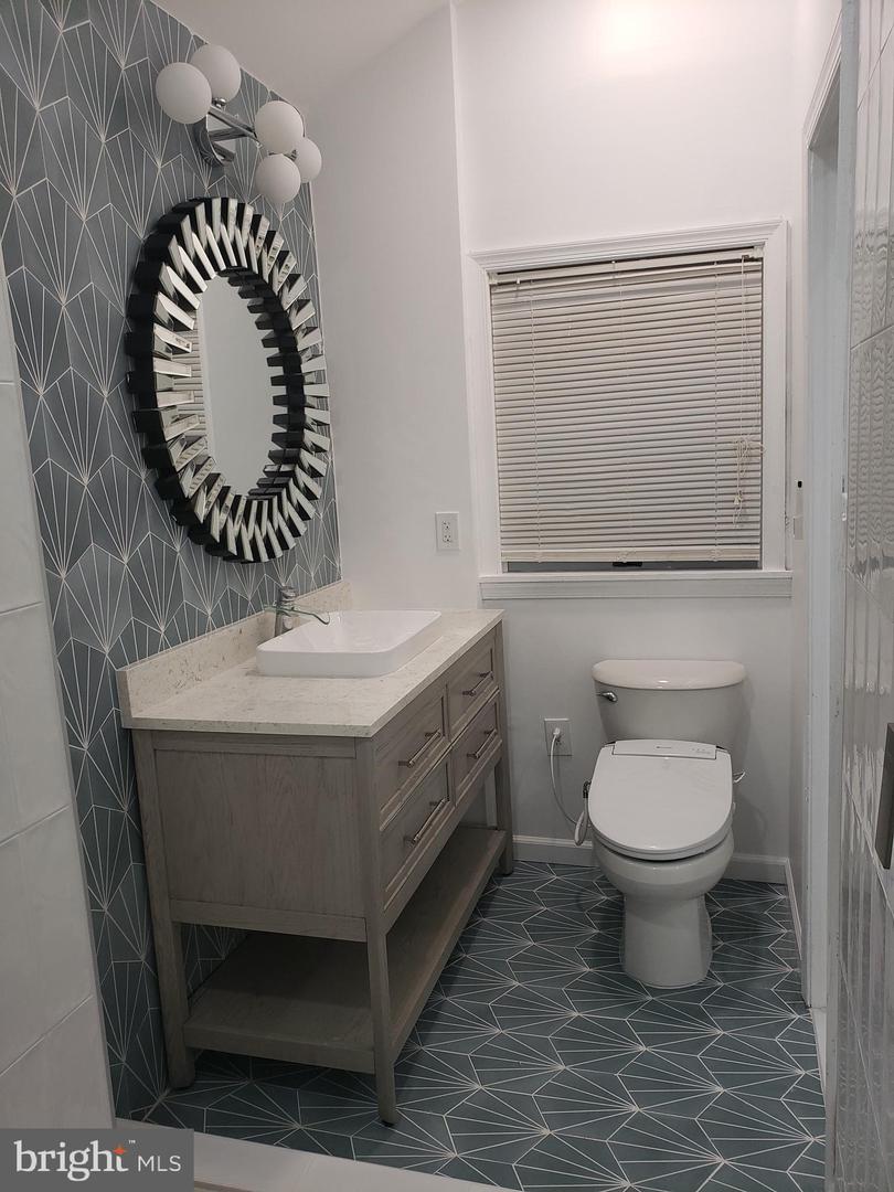 4925 LINCOLN AVE, ALEXANDRIA, Virginia 22312, 5 Bedrooms Bedrooms, ,4 BathroomsBathrooms,Residential,For sale,4925 LINCOLN AVE,VAFX2248132 MLS # VAFX2248132