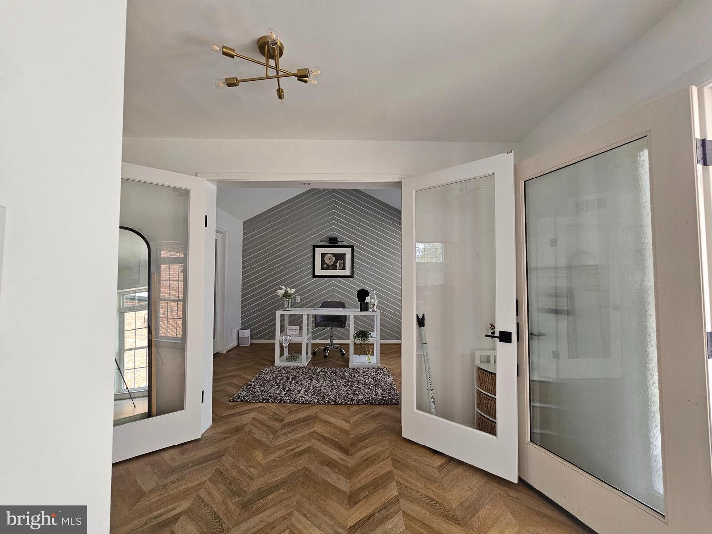 4925 LINCOLN AVE, ALEXANDRIA, Virginia 22312, 5 Bedrooms Bedrooms, ,4 BathroomsBathrooms,Residential,For sale,4925 LINCOLN AVE,VAFX2248132 MLS # VAFX2248132