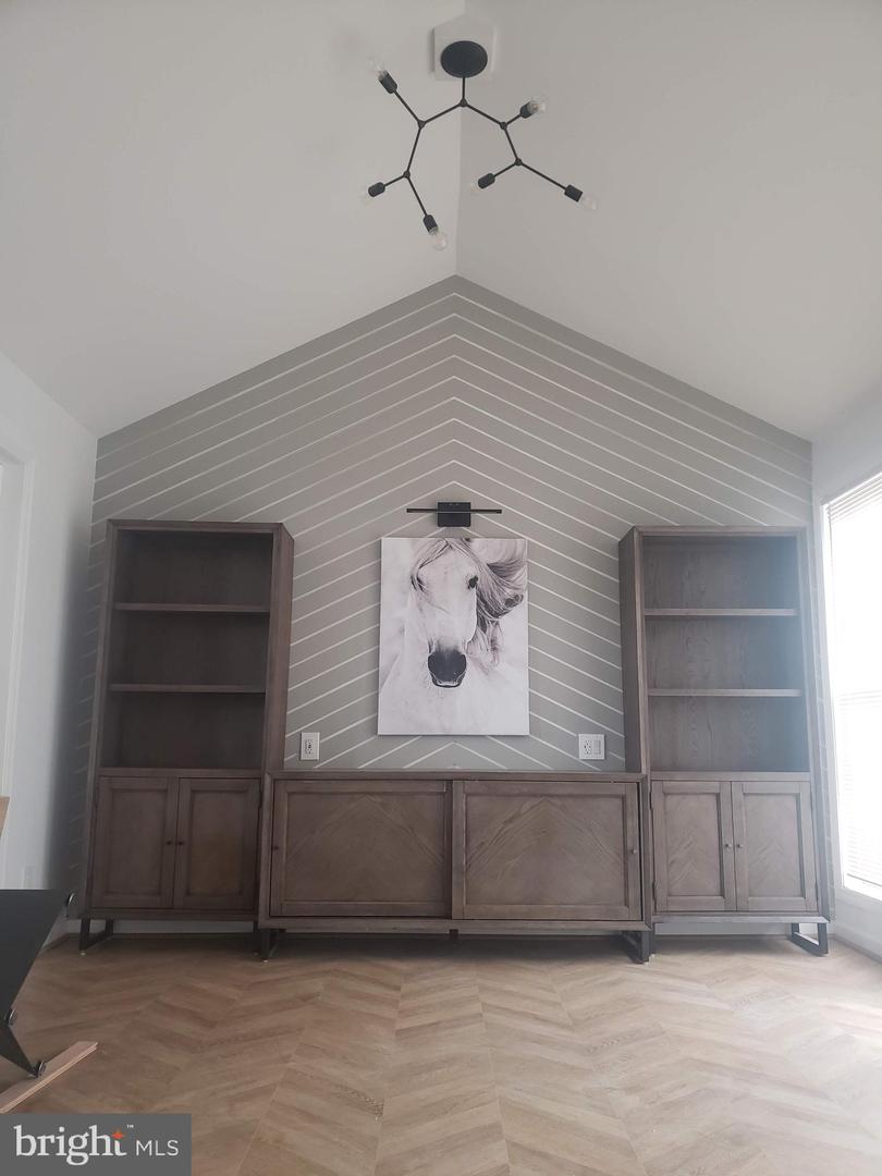 4925 LINCOLN AVE, ALEXANDRIA, Virginia 22312, 5 Bedrooms Bedrooms, ,4 BathroomsBathrooms,Residential,For sale,4925 LINCOLN AVE,VAFX2248132 MLS # VAFX2248132