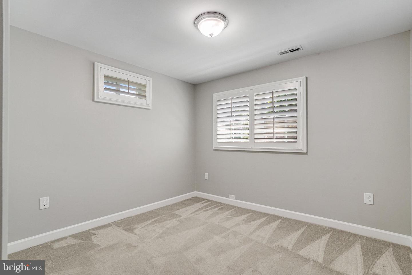 5904 BUSH HILL DR, ALEXANDRIA, Virginia 22310, 5 Bedrooms Bedrooms, ,3 BathroomsBathrooms,Residential,For sale,5904 BUSH HILL DR,VAFX2248830 MLS # VAFX2248830