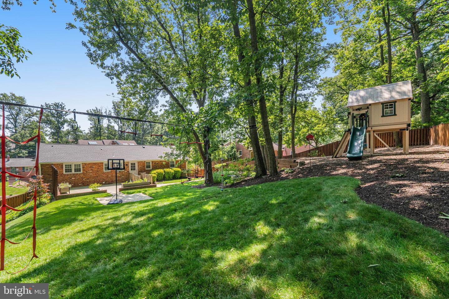 5904 BUSH HILL DR, ALEXANDRIA, Virginia 22310, 5 Bedrooms Bedrooms, ,3 BathroomsBathrooms,Residential,For sale,5904 BUSH HILL DR,VAFX2248830 MLS # VAFX2248830