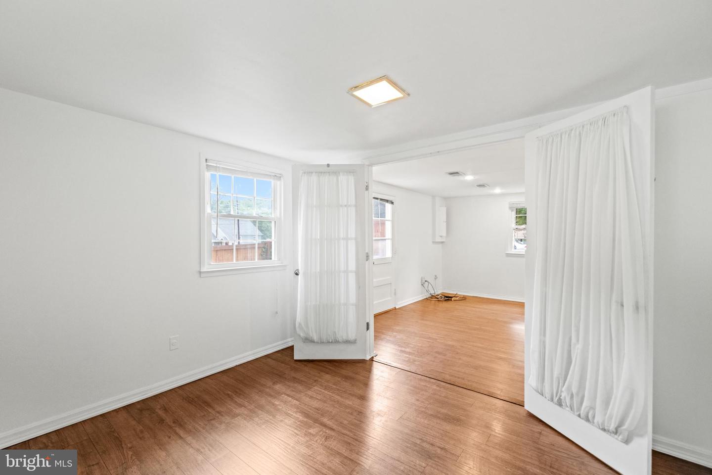 6708 HARWOOD PL, SPRINGFIELD, Virginia 22152, 4 Bedrooms Bedrooms, ,3 BathroomsBathrooms,Residential,For sale,6708 HARWOOD PL,VAFX2248930 MLS # VAFX2248930