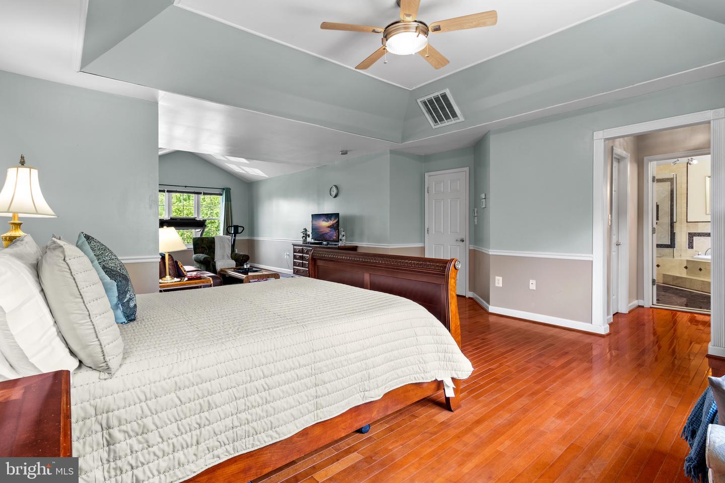12967 QUEEN CHAPEL RD, WOODBRIDGE, Virginia 22193, 5 Bedrooms Bedrooms, ,3 BathroomsBathrooms,Residential,For sale,12967 QUEEN CHAPEL RD,VAPW2097494 MLS # VAPW2097494