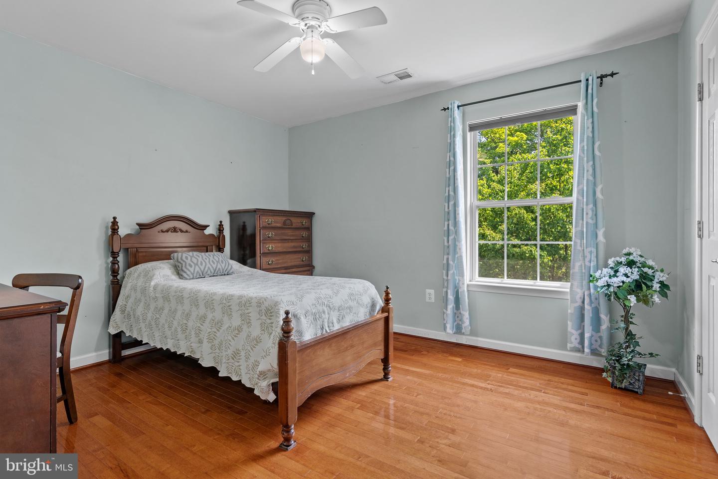 12967 QUEEN CHAPEL RD, WOODBRIDGE, Virginia 22193, 5 Bedrooms Bedrooms, ,3 BathroomsBathrooms,Residential,For sale,12967 QUEEN CHAPEL RD,VAPW2097494 MLS # VAPW2097494