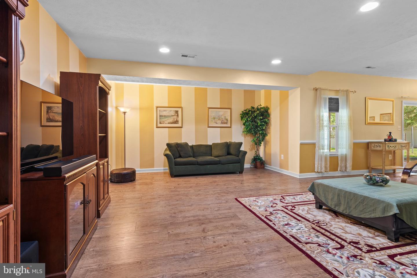 12967 QUEEN CHAPEL RD, WOODBRIDGE, Virginia 22193, 5 Bedrooms Bedrooms, ,3 BathroomsBathrooms,Residential,For sale,12967 QUEEN CHAPEL RD,VAPW2097494 MLS # VAPW2097494