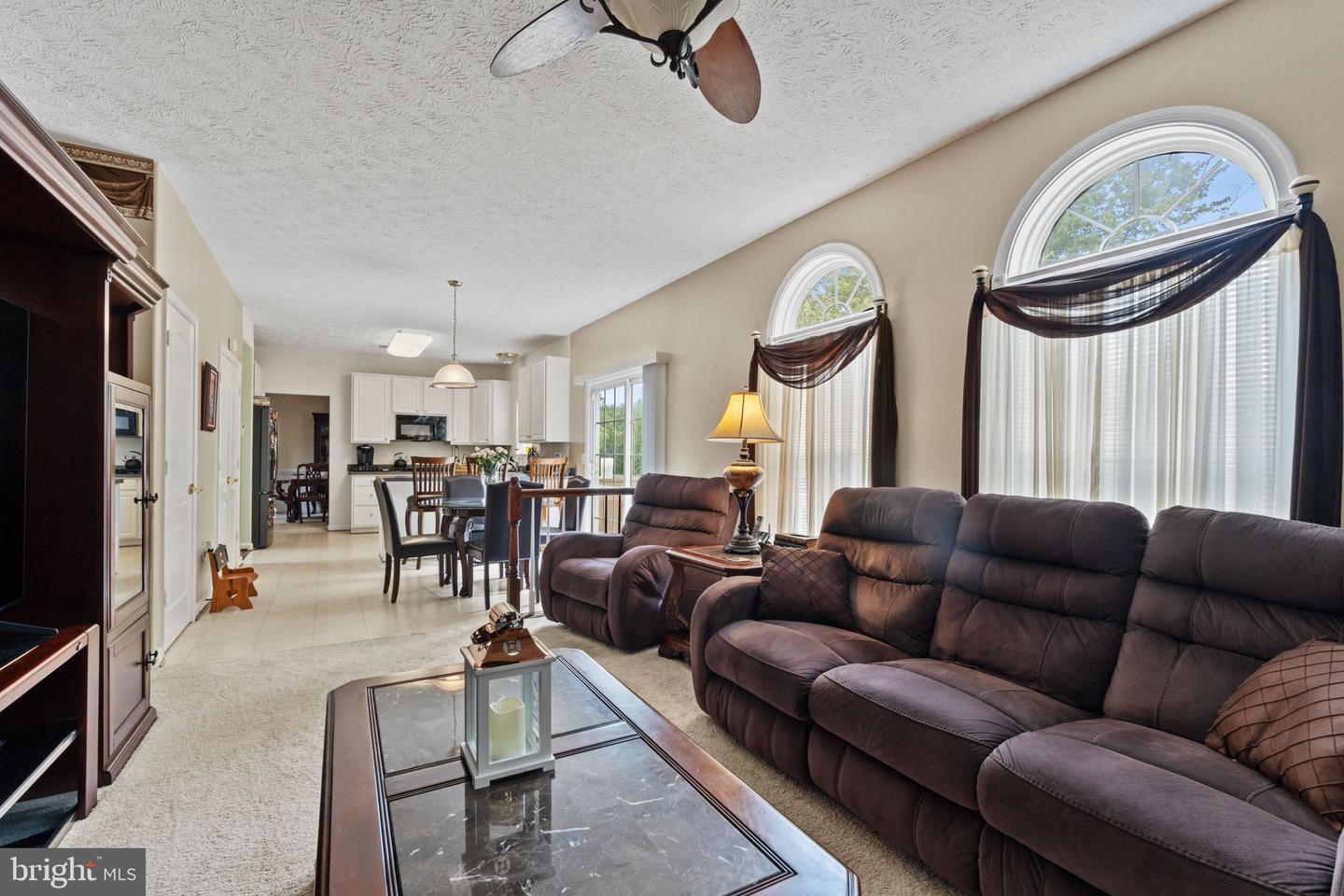 1002 BLACK OAK CT, FREDERICKSBURG, Virginia 22401, 5 Bedrooms Bedrooms, ,3 BathroomsBathrooms,Residential,For sale,1002 BLACK OAK CT,VAFB2008470 MLS # VAFB2008470