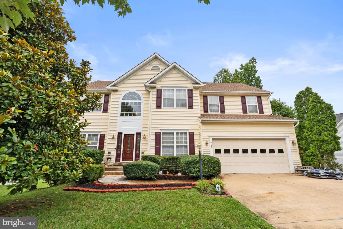 1002 BLACK OAK CT, FREDERICKSBURG, Virginia 22401, 5 Bedrooms Bedrooms, ,3 BathroomsBathrooms,Residential,For sale,1002 BLACK OAK CT,VAFB2008470 MLS # VAFB2008470