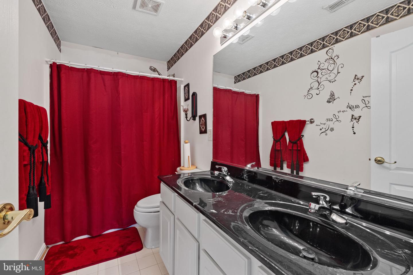 1002 BLACK OAK CT, FREDERICKSBURG, Virginia 22401, 5 Bedrooms Bedrooms, ,3 BathroomsBathrooms,Residential,For sale,1002 BLACK OAK CT,VAFB2008470 MLS # VAFB2008470