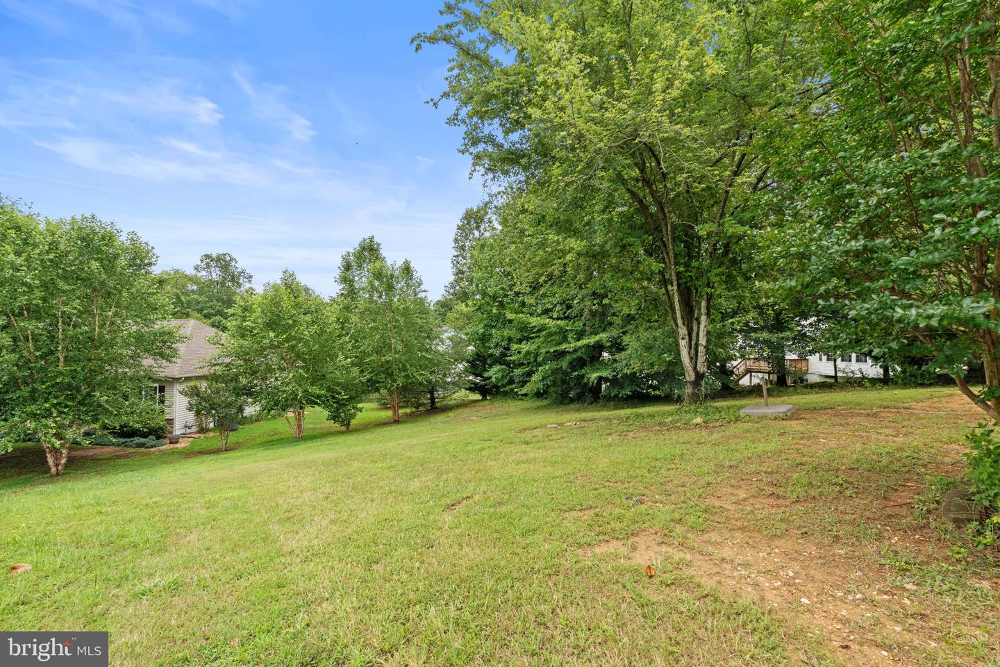 1002 BLACK OAK CT, FREDERICKSBURG, Virginia 22401, 5 Bedrooms Bedrooms, ,3 BathroomsBathrooms,Residential,For sale,1002 BLACK OAK CT,VAFB2008470 MLS # VAFB2008470