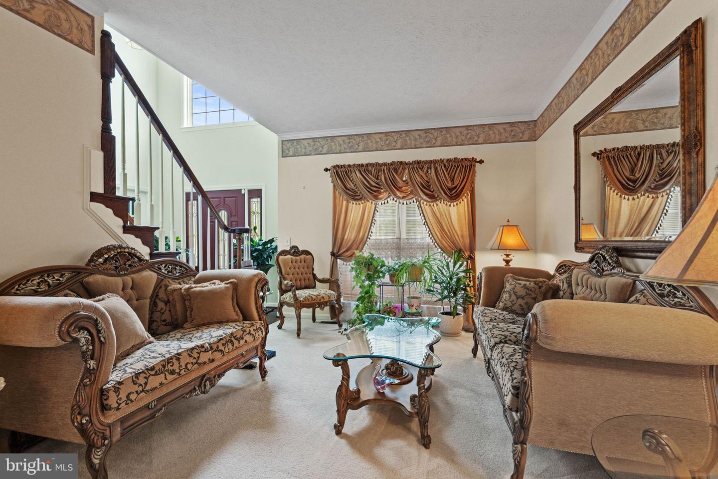 1002 BLACK OAK CT, FREDERICKSBURG, Virginia 22401, 5 Bedrooms Bedrooms, ,3 BathroomsBathrooms,Residential,For sale,1002 BLACK OAK CT,VAFB2008470 MLS # VAFB2008470