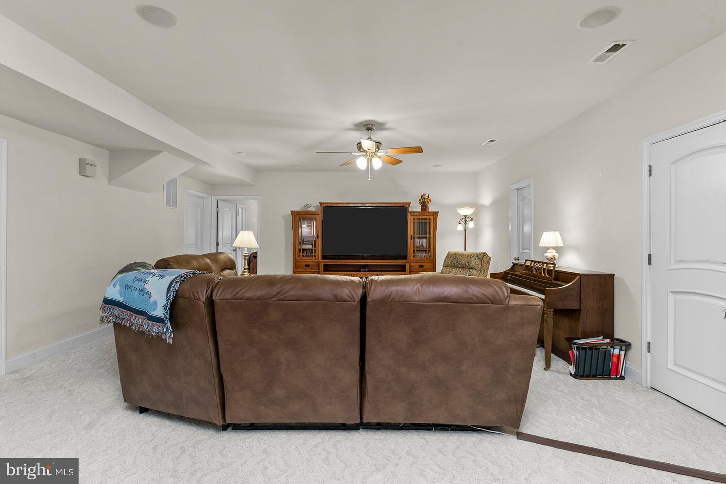 32 DOBE POINT RD, STAFFORD, Virginia 22554, 3 Bedrooms Bedrooms, ,3 BathroomsBathrooms,Residential,For sale,32 DOBE POINT RD,VAST2040024 MLS # VAST2040024