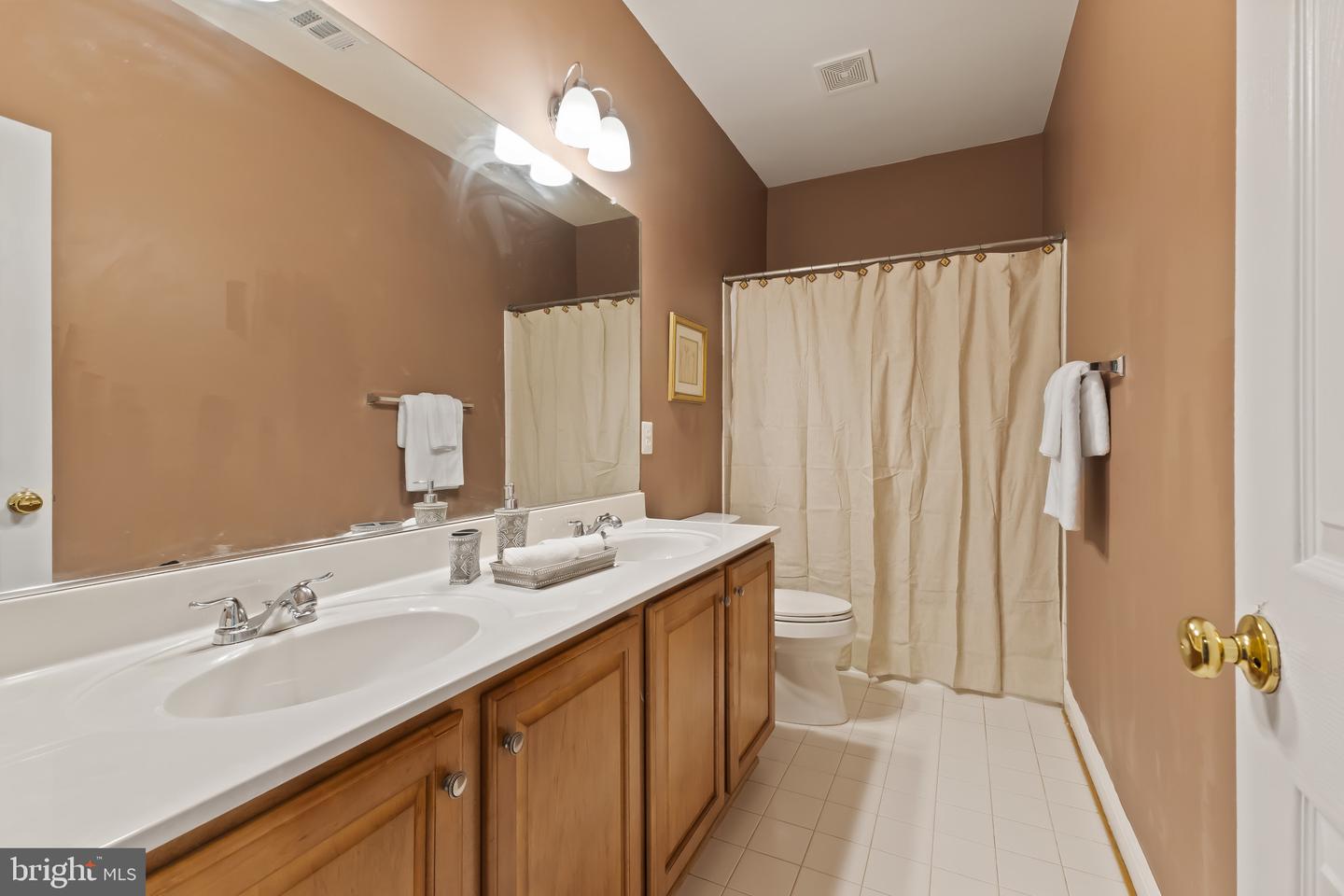 43061 CAPRI PL, ASHBURN, Virginia 20148, 4 Bedrooms Bedrooms, ,3 BathroomsBathrooms,Residential,For sale,43061 CAPRI PL,VALO2100158 MLS # VALO2100158