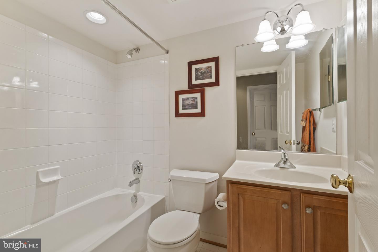 43061 CAPRI PL, ASHBURN, Virginia 20148, 4 Bedrooms Bedrooms, ,3 BathroomsBathrooms,Residential,For sale,43061 CAPRI PL,VALO2100158 MLS # VALO2100158