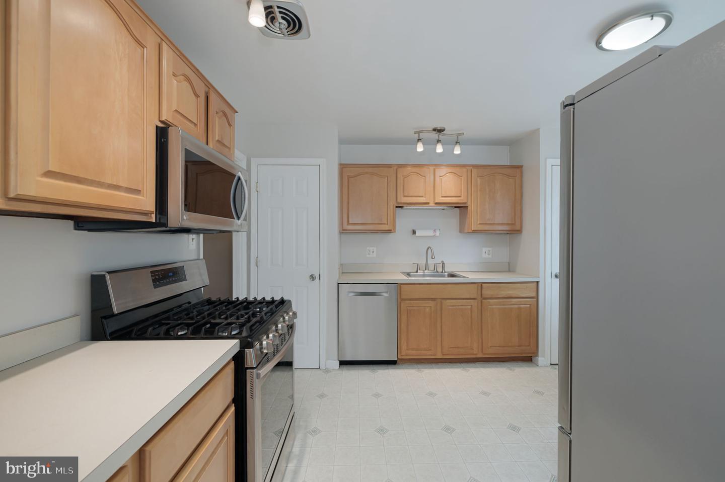 8001 LAKE PLEASANT DR, SPRINGFIELD, Virginia 22153, 5 Bedrooms Bedrooms, ,3 BathroomsBathrooms,Residential,For sale,8001 LAKE PLEASANT DR,VAFX2249368 MLS # VAFX2249368