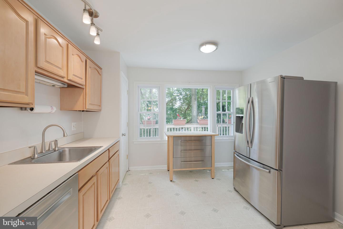 8001 LAKE PLEASANT DR, SPRINGFIELD, Virginia 22153, 5 Bedrooms Bedrooms, ,3 BathroomsBathrooms,Residential,For sale,8001 LAKE PLEASANT DR,VAFX2249368 MLS # VAFX2249368